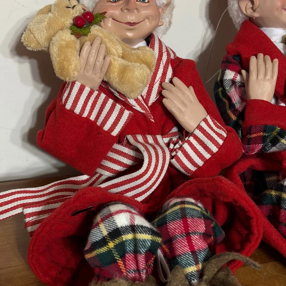 Raz Imports Christmas Elf Shelf Sitter Set Red Plaid Pajamas‎ Moose Slippers NWT